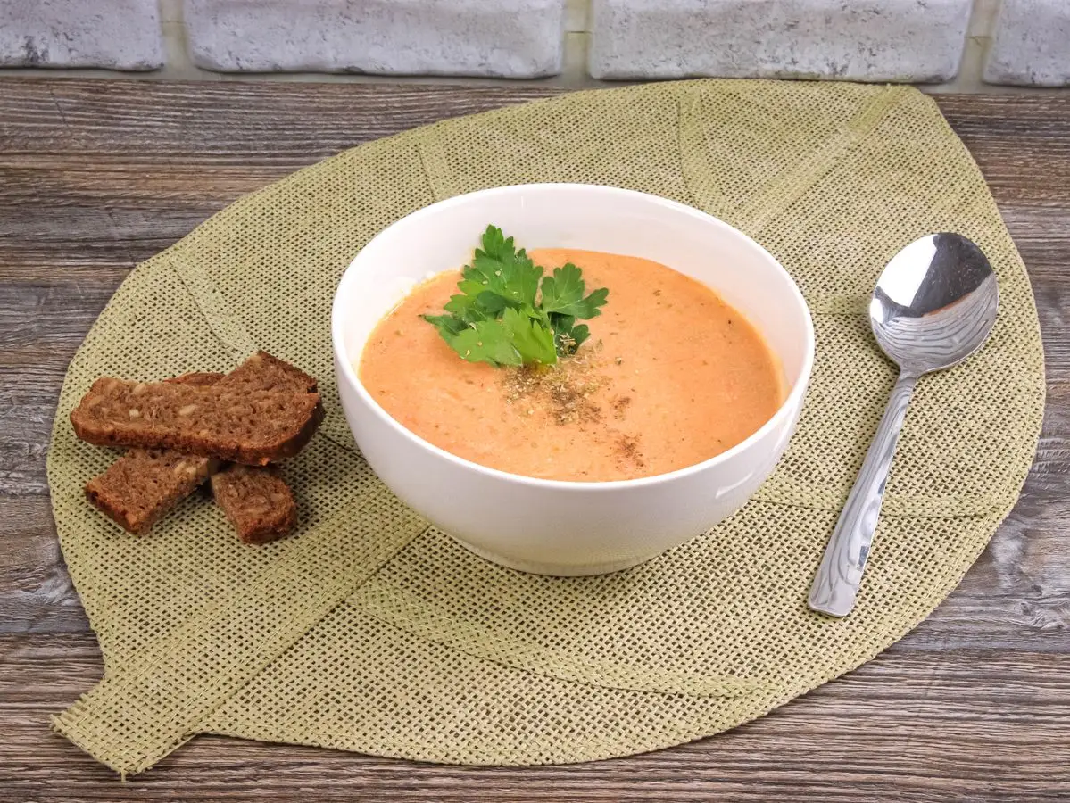 Шаг 12: Томатный крем-суп со сливками