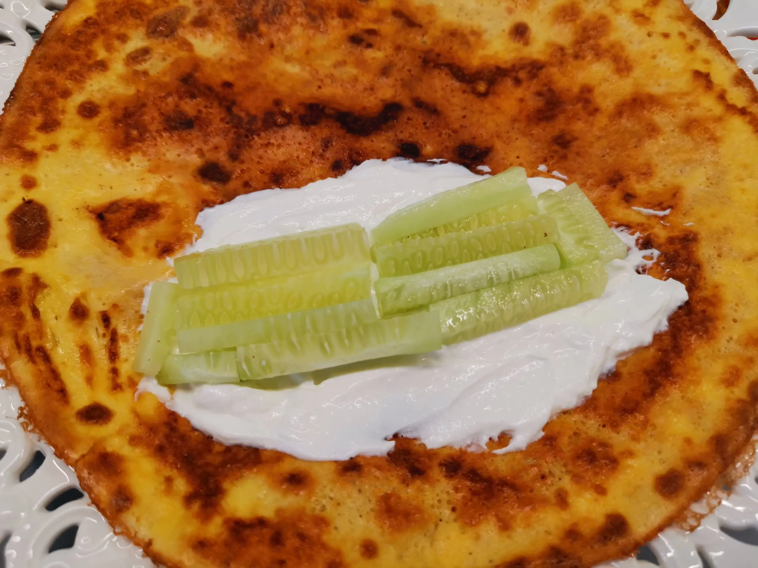 Шаг 12: Яичный блин с начинкой для кето-диеты