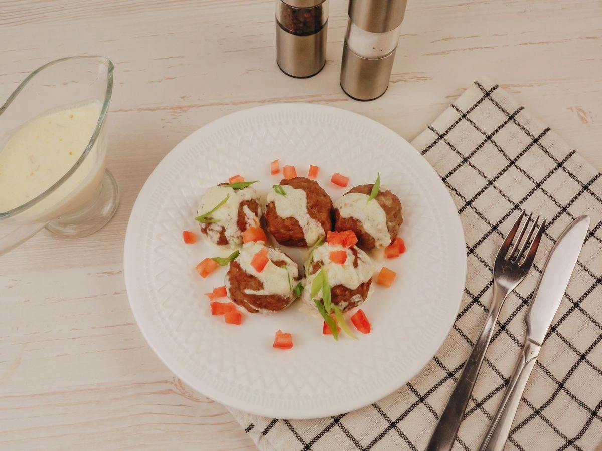 Шаг 13: Гречанники в сметанном соусе