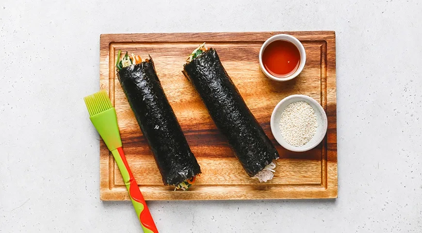 Кимбап с тунцом: шаг 13