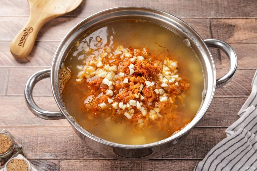 Шаг 13: Кислые щи из квашеной капусты