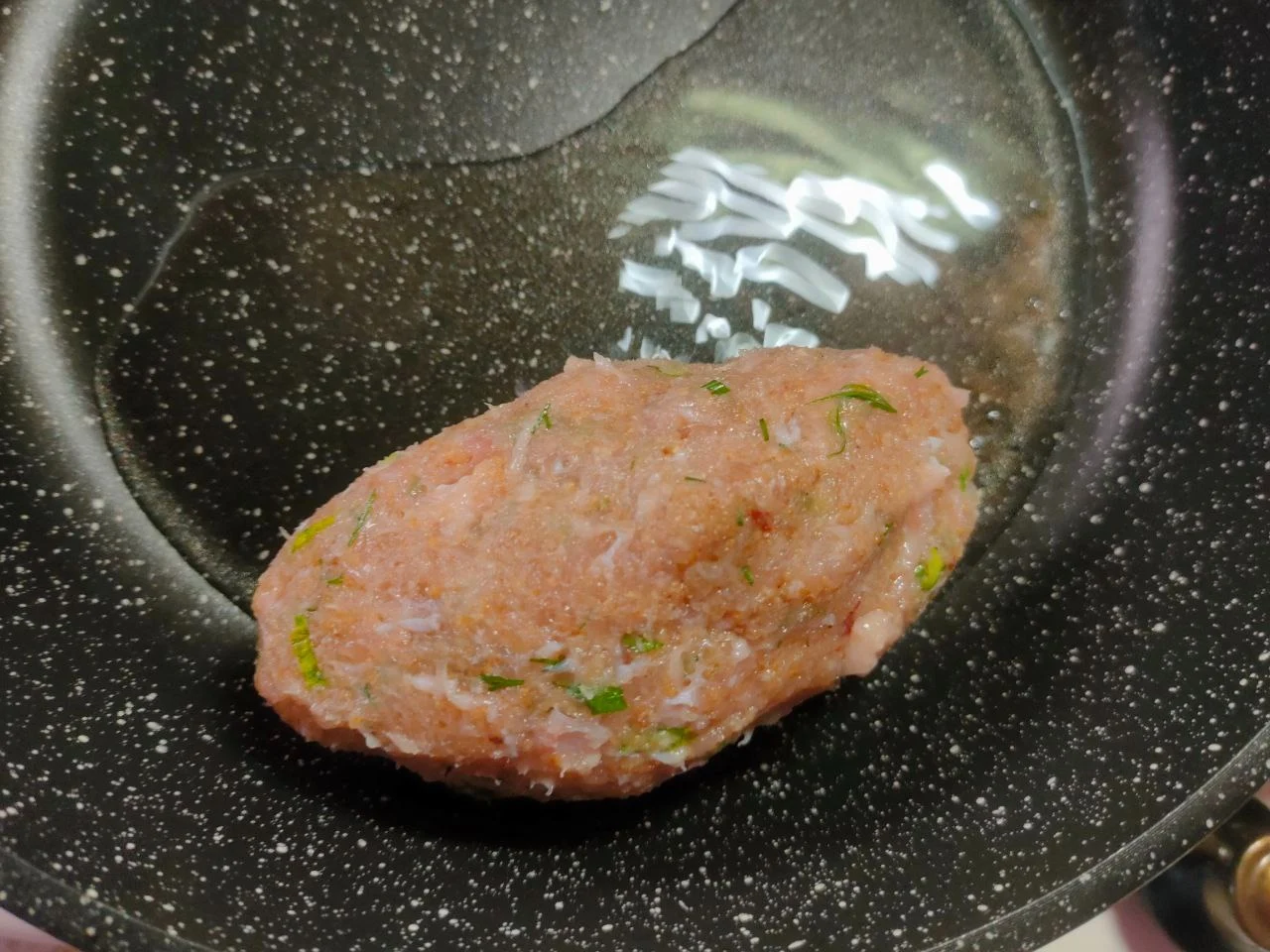 Шаг 13: Куриные котлеты с яйцом и сыром