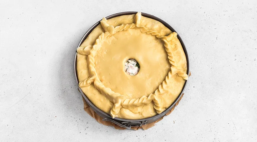 Курник с блинами, курицей и грибами: шаг 13