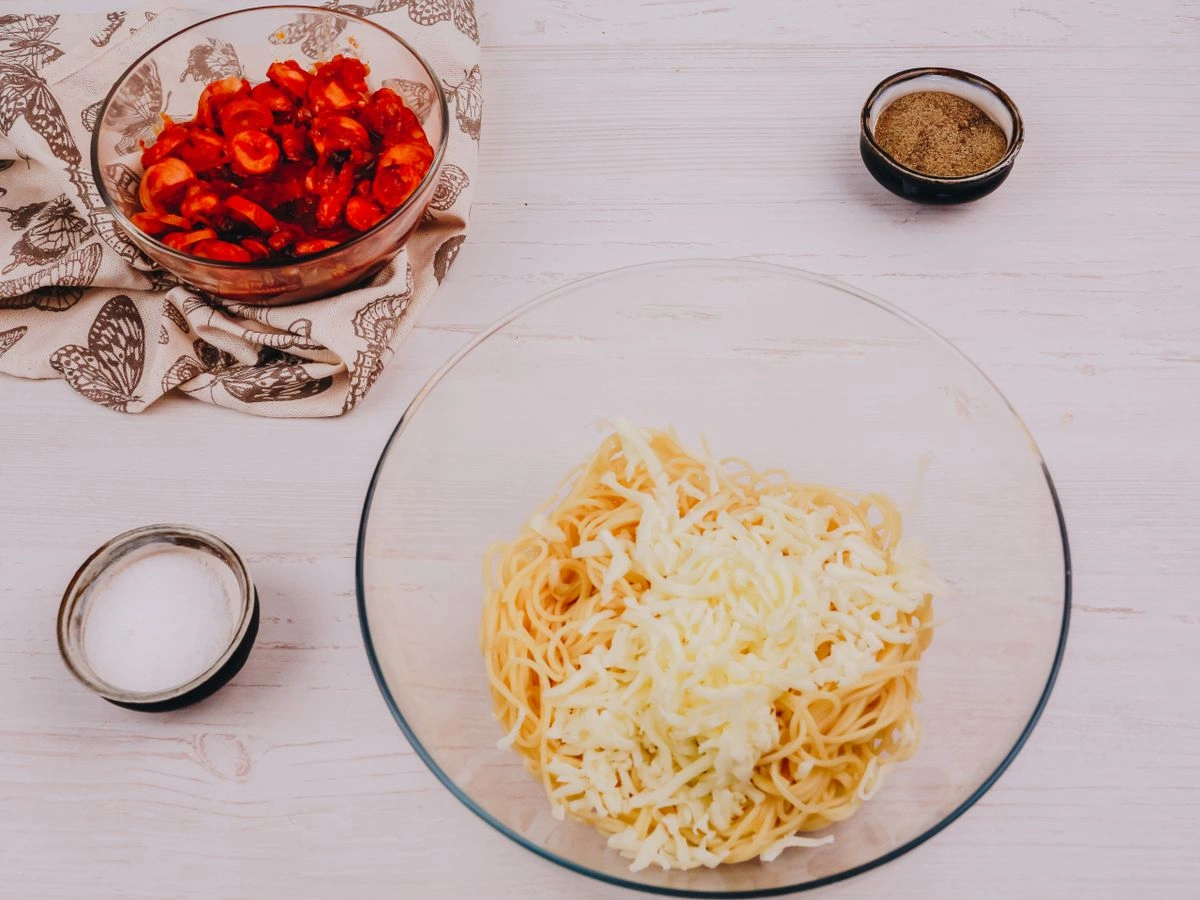 Шаг 13: Макароны с сосисками в томатном соусе