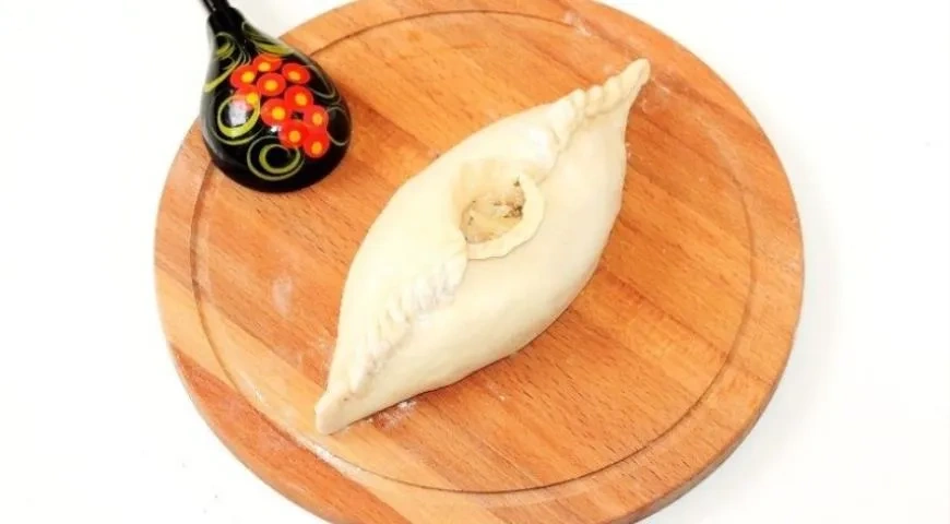 Расстегаи с капустой и мясом в духовке: шаг 13