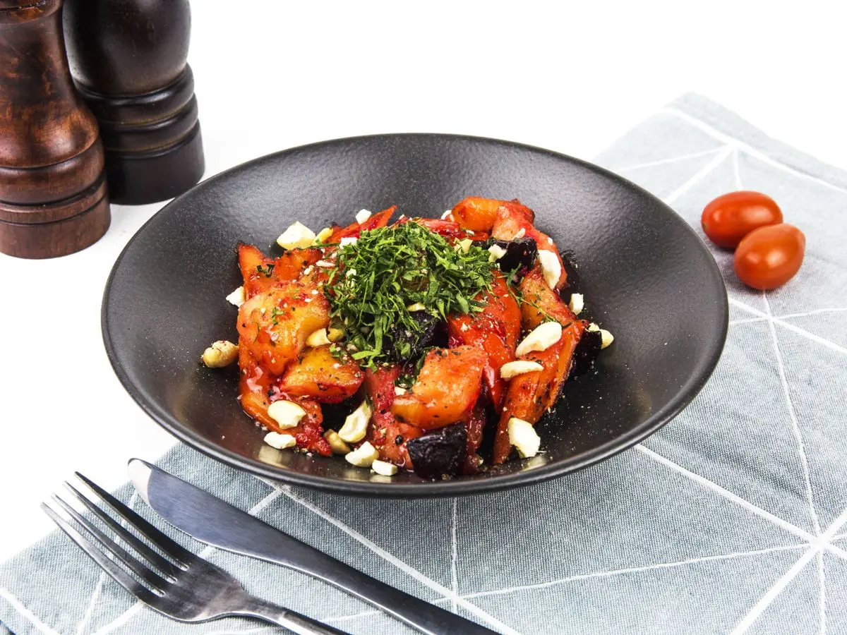 Шаг 13: Салат из запеченных овощей