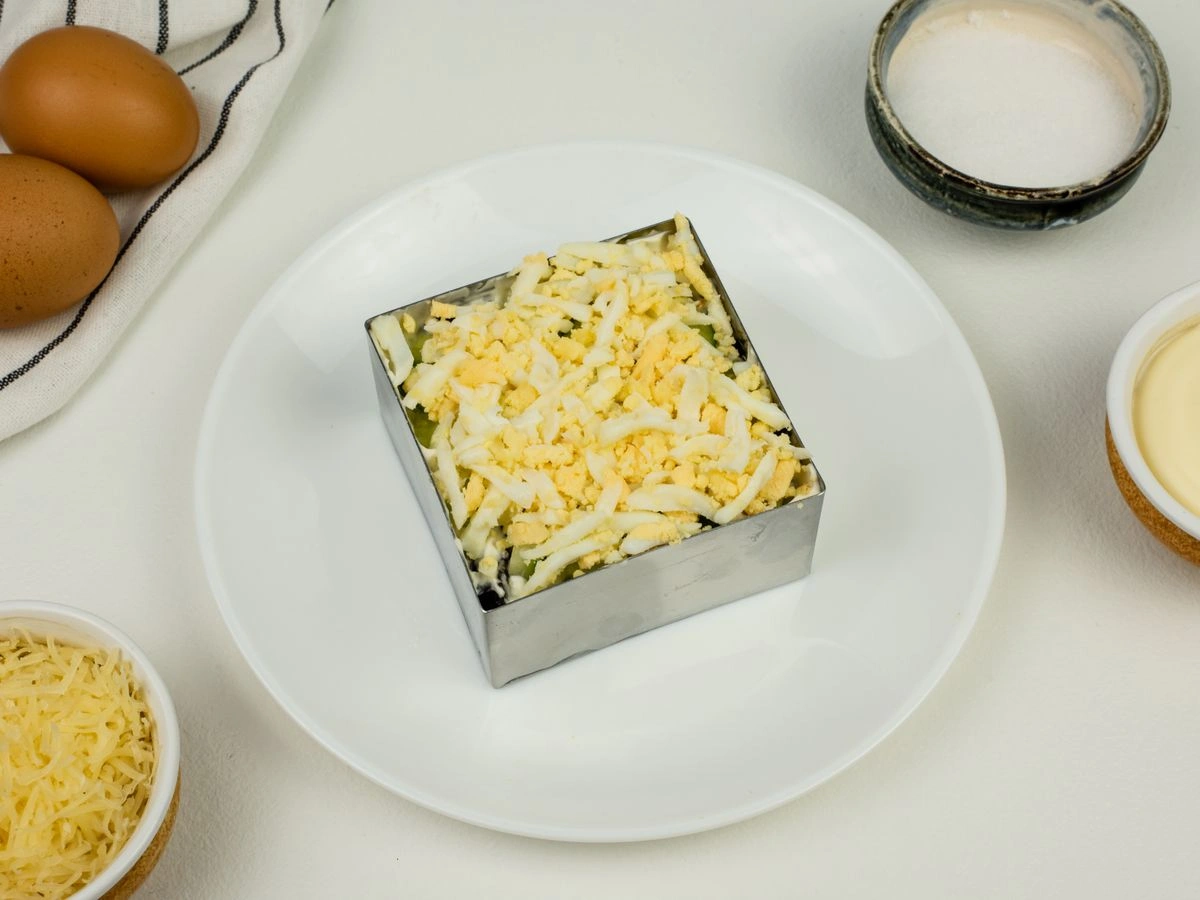 Шаг 13: Салат с рисом, курицей и черносливом