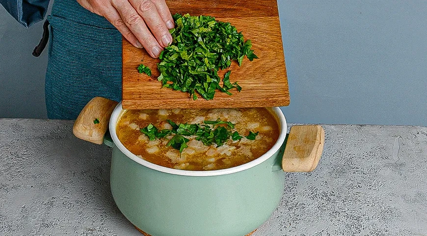 Суп гороховый с копченостями классический: шаг 13