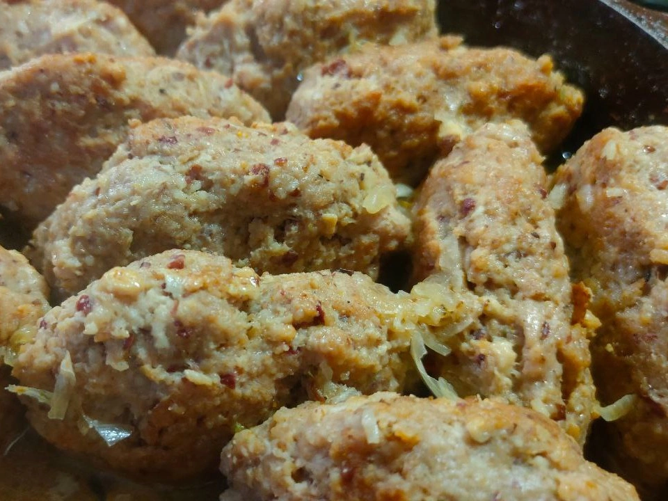 Шаг 13: Тушеные куриные котлеты с фасолью