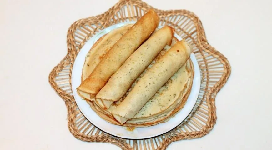 Дрожжевые блины с пикантной начинкой: шаг 14