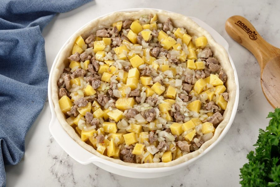 Шаг 14: Простой мясной пирог с картошкой