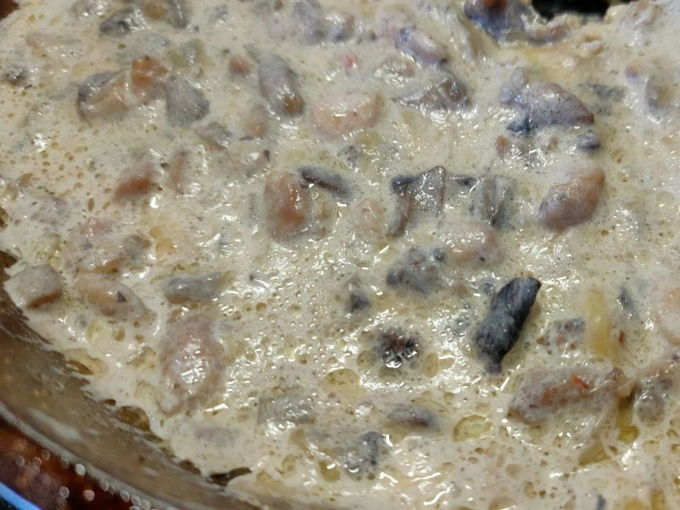 Шаг 14: Жюльен с курицей на сковороде