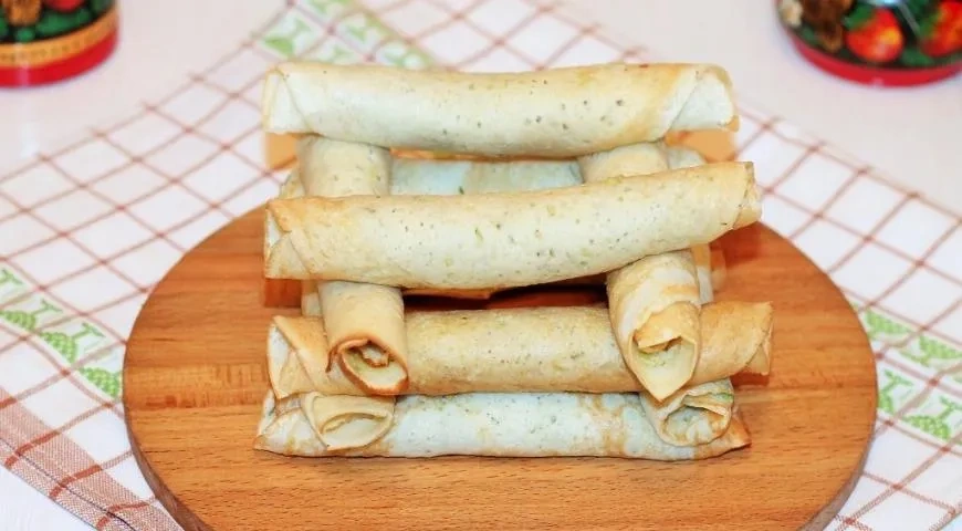 Дрожжевые блины с пикантной начинкой: шаг 15