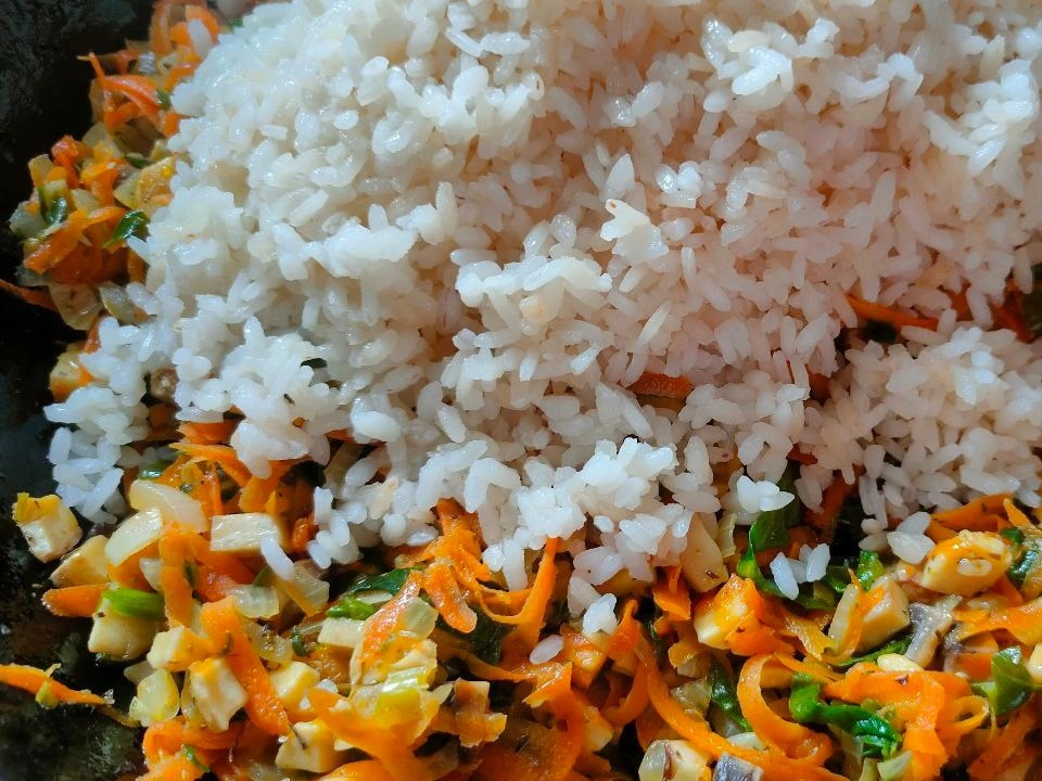 Шаг 15: Фаршированные перцы с рисом, грибами и овощами