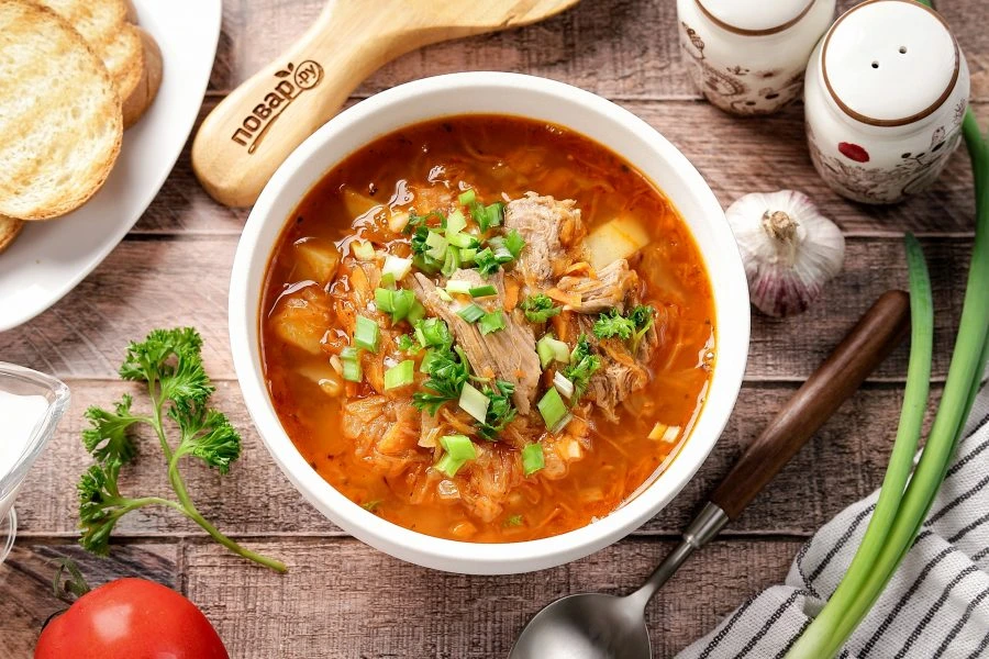 Шаг 15: Кислые щи из квашеной капусты