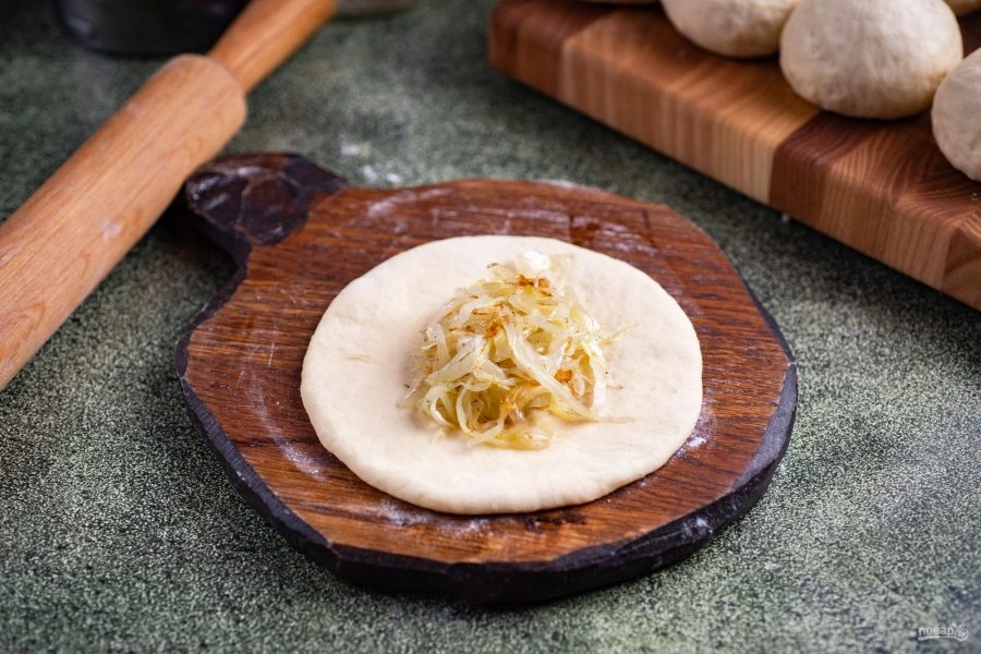 Шаг 15: Пирожки с капустой в духовке