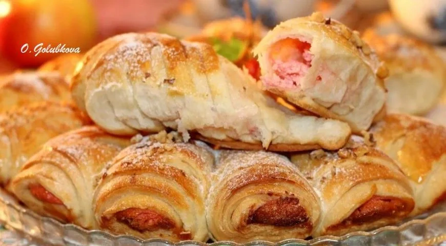 Слоеный пирог с малиновым джемом Махеевъ к 8 марта: шаг 15