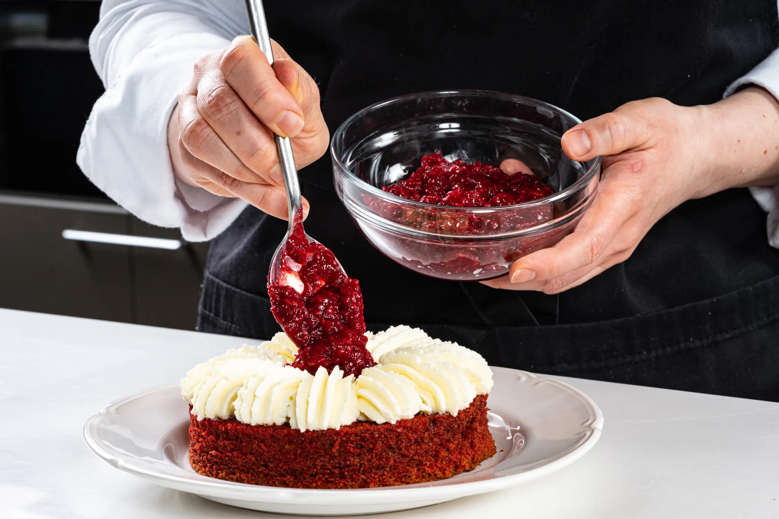 Шаг 15: Торт «Красный бархат»