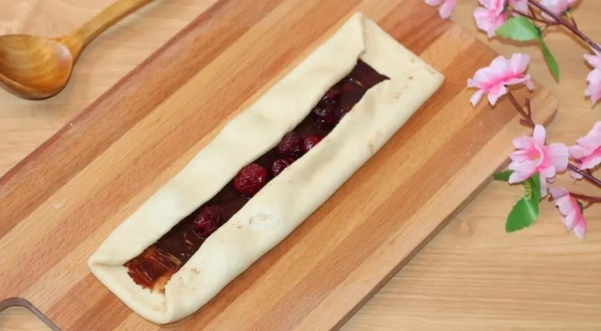 Кулич (паска) с шоколадом и вишней: шаг 17