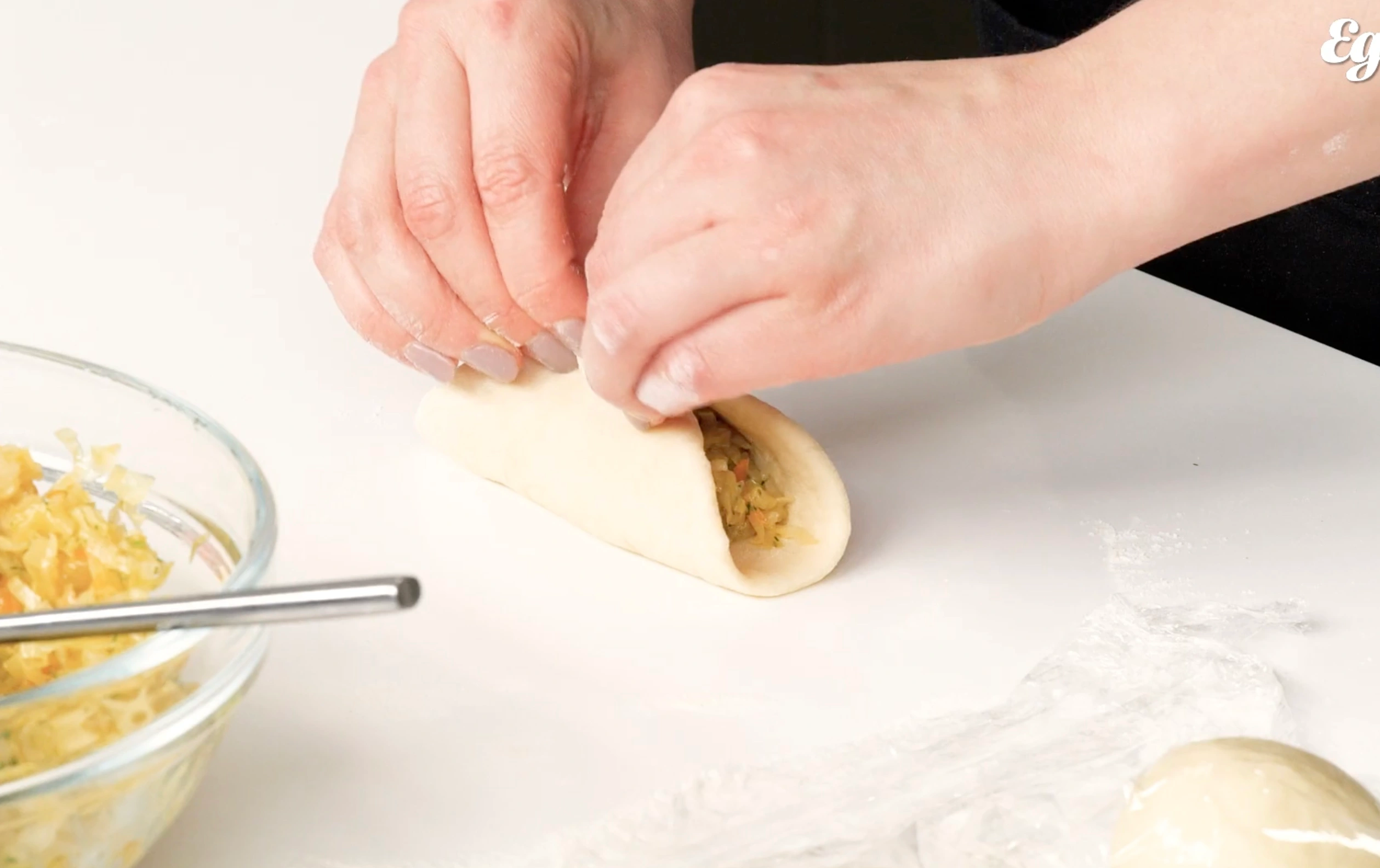 Шаг 17: Пирожки с капустой для поста