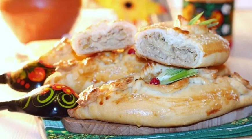 Расстегаи с капустой и мясом в духовке: шаг 17