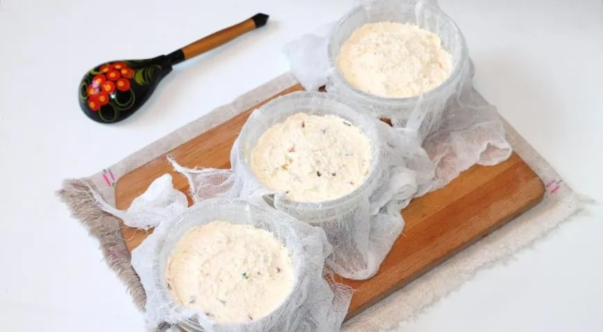 Творожная бенто-пасха с курагой: шаг 18