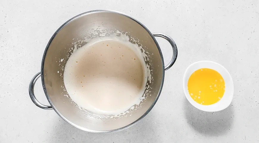 Булочки-«улитки» с маком и глазурью: шаг 2