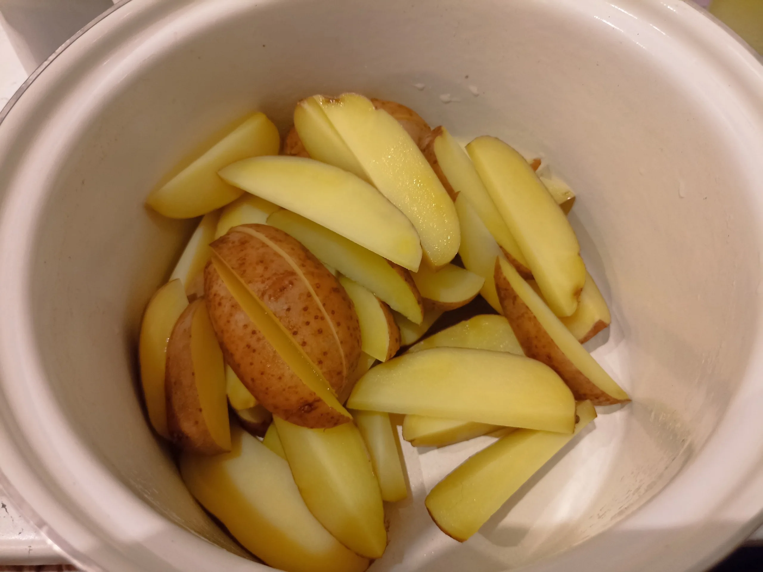 Шаг 2: Быстрый картофель по-деревенски с кожурой