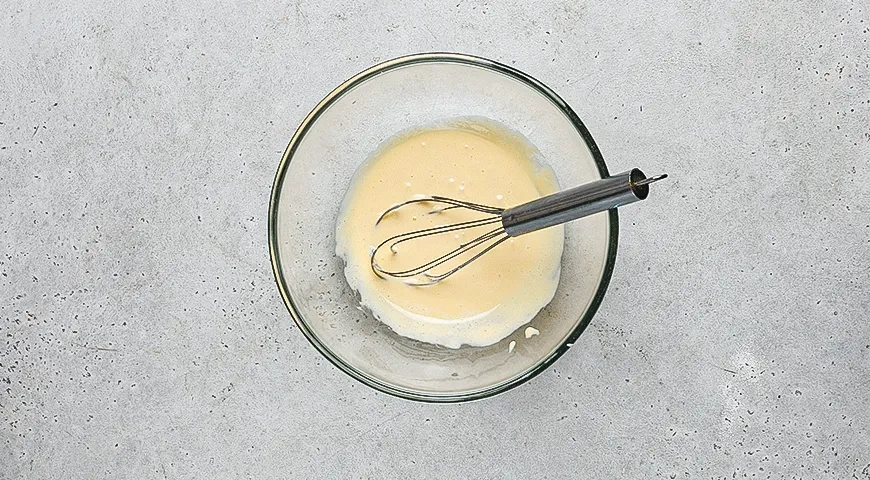 Цельнозерновые вафли с арахисовой пастой, ягодами и мороженым: шаг 2