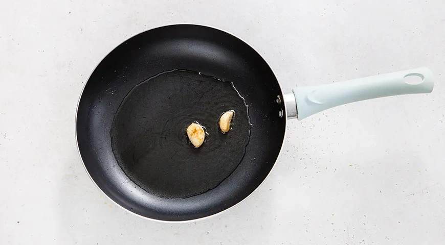 Цезарь с красной рыбой: шаг 2