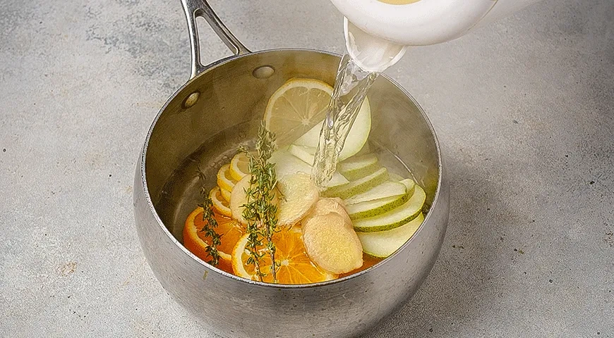 Цитрусовый чай с медом и грушей: шаг 2