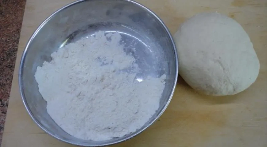 Итальянская фокачча с чесночным маслом: шаг 2