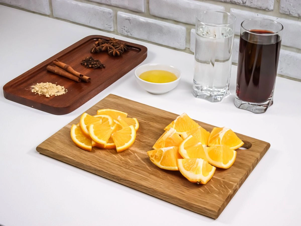 Шаг 2: Глинтвейн на красном вине с апельсином и пряностями