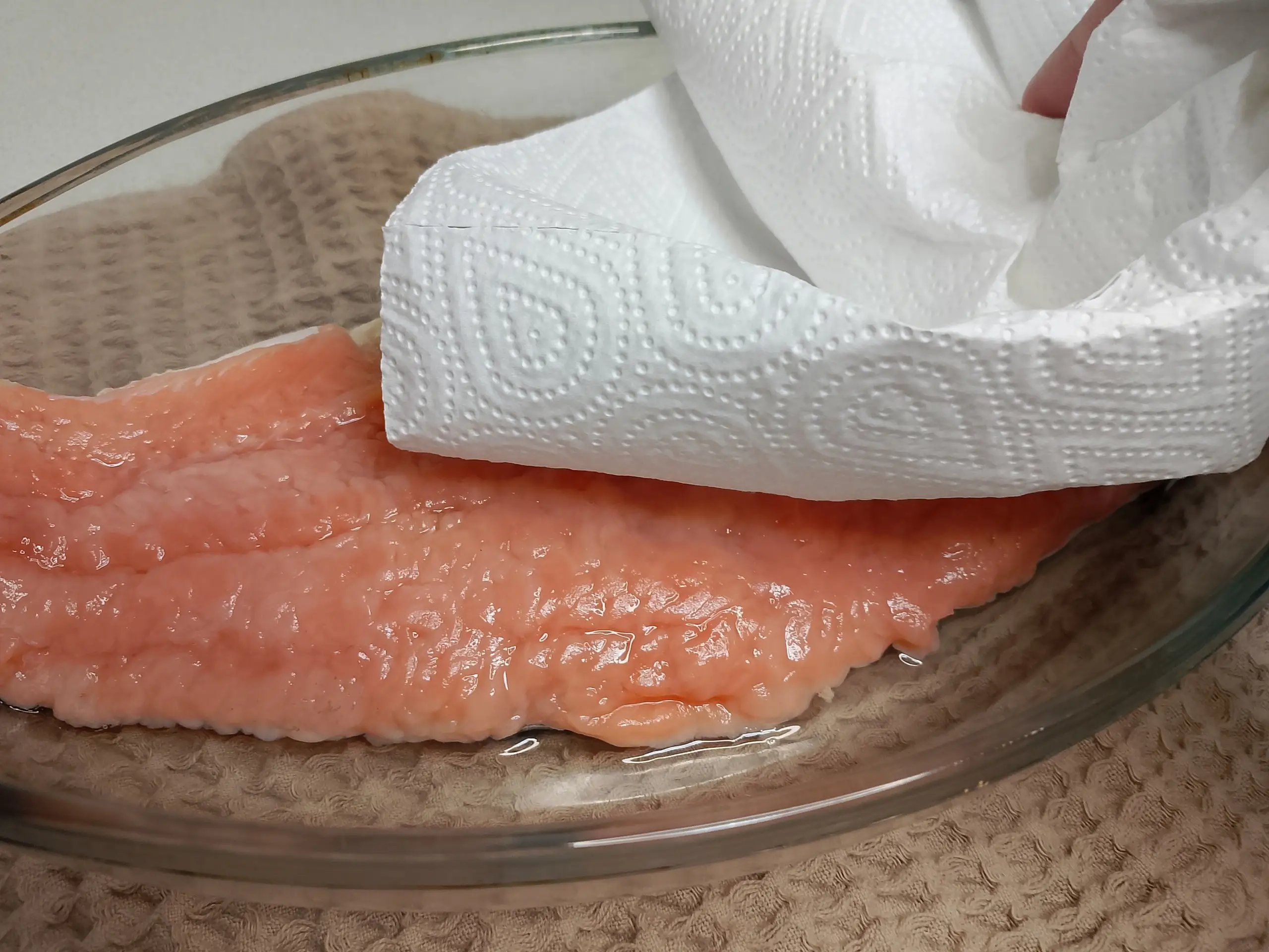 Шаг 2: Горбуша слабосоленая по-домашнему