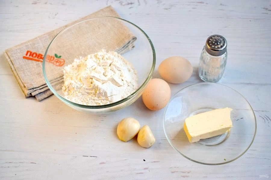 Шаг 2: Гороховый суп с чесночным и рулет и ками