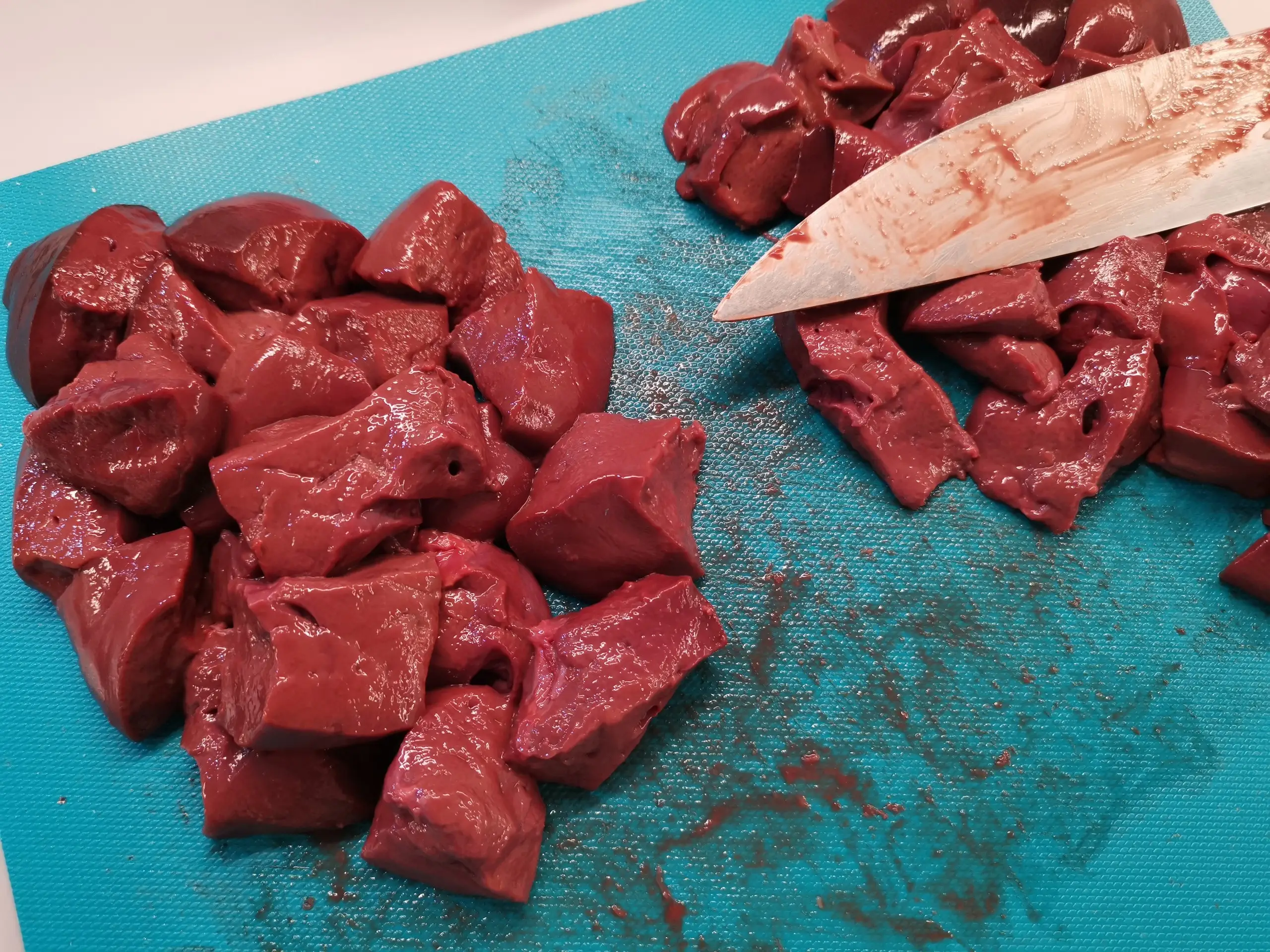 Шаг 2: Говяжья печень с луком