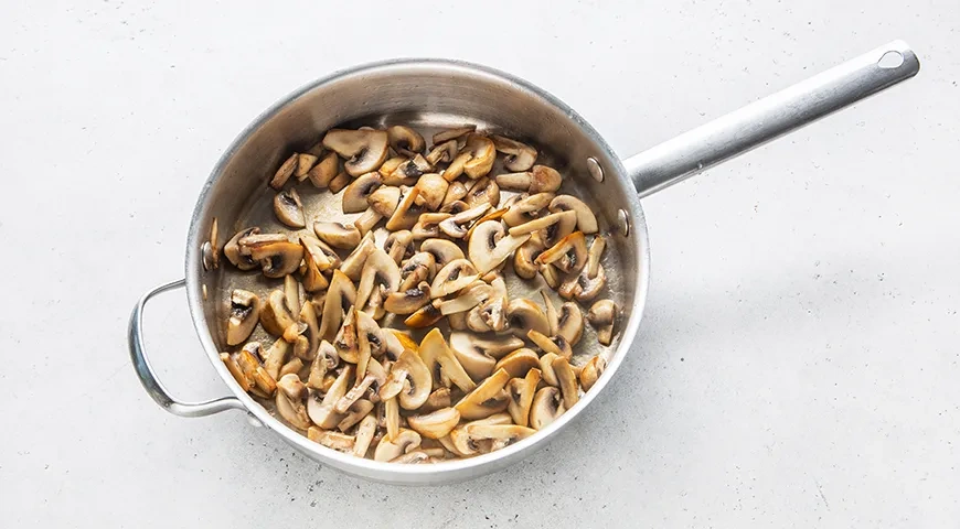 Грибная подлива из шампиньонов: шаг 2