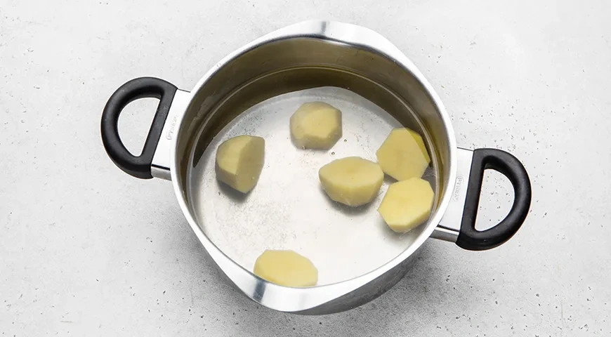 Грибной суп с рисом и картофелем: шаг 2