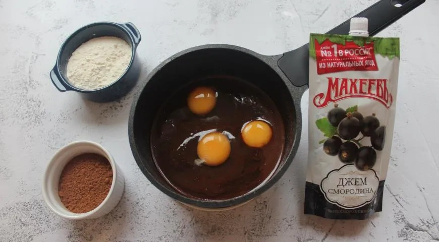 Грядка «Махеевъ» с клубникой к 14 февраля: шаг 2