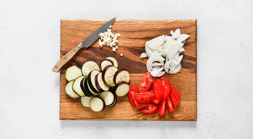 Индейка с баклажанами в духовке: шаг 2