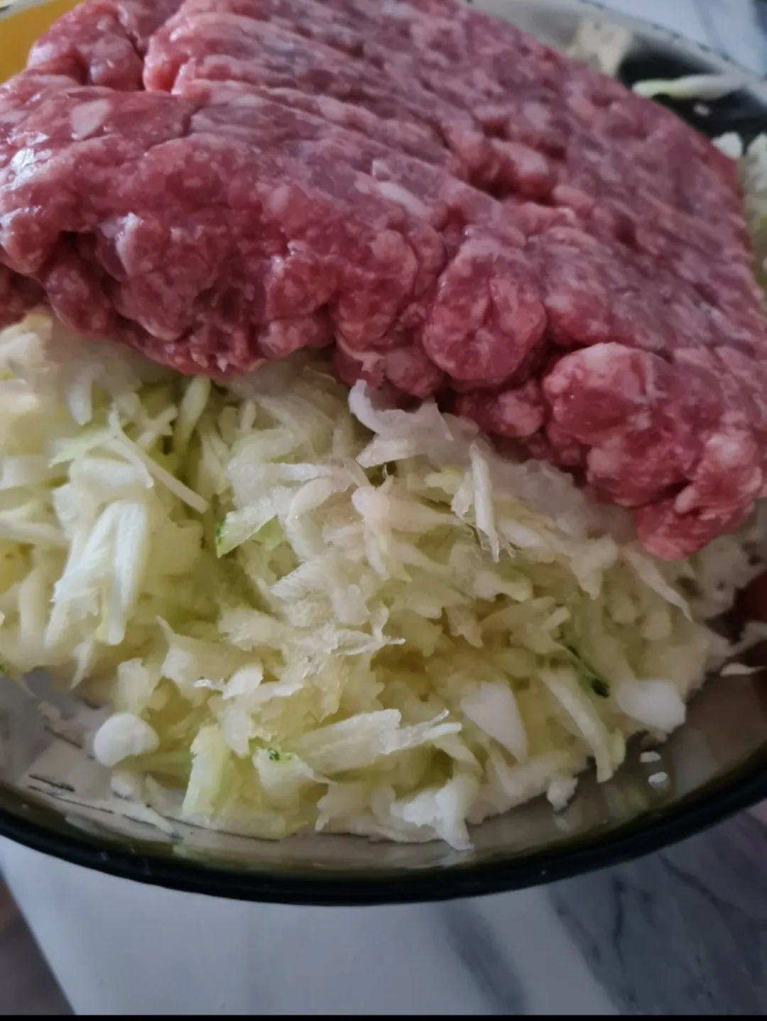 Мясные котлеты с кабачком: шаг 2