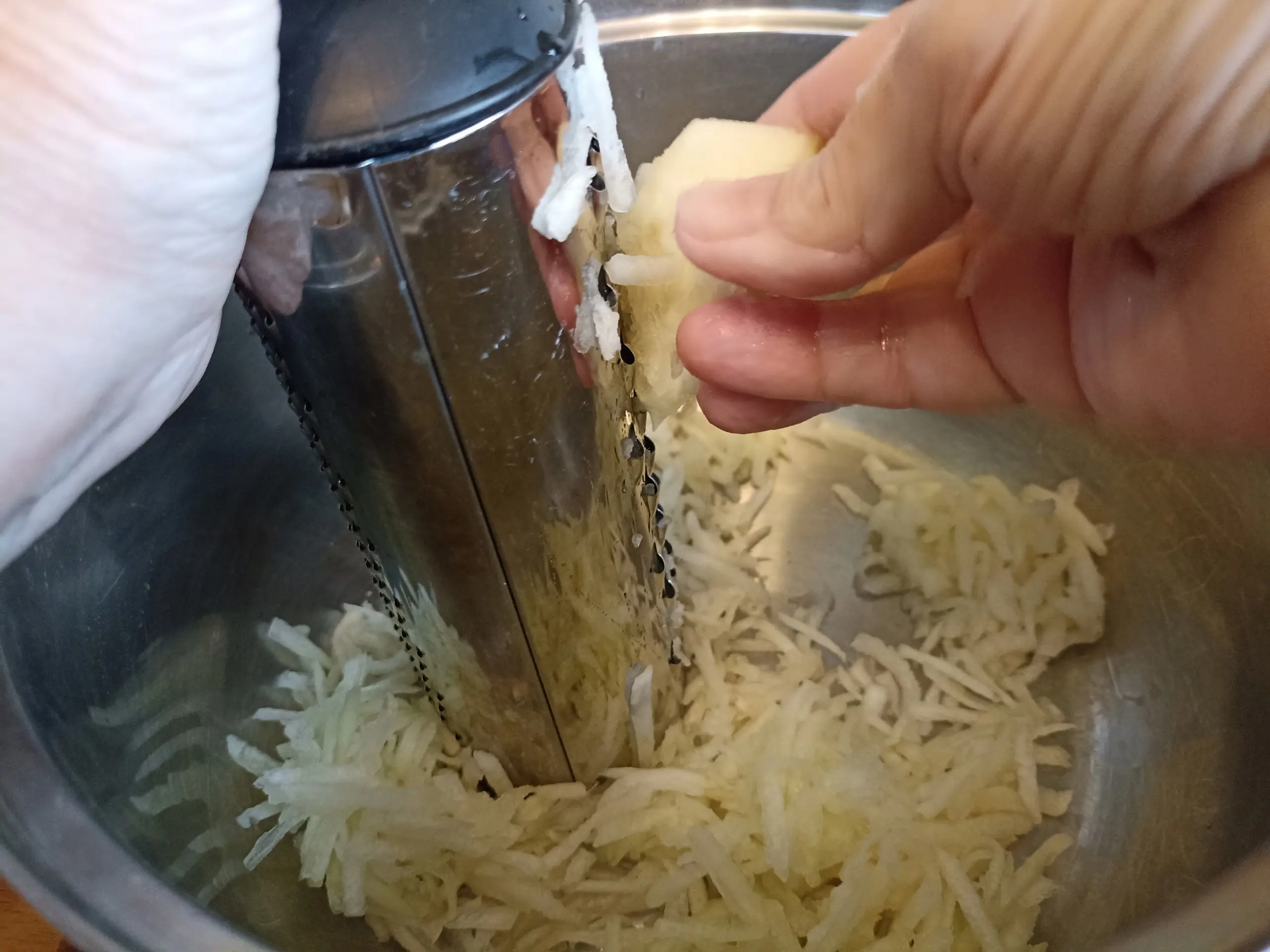 Шаг 2: Кабачковые оладьи как у бабушки