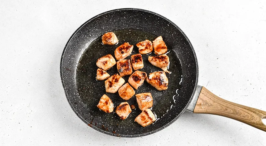 Канапе с курицей на шпажках: шаг 2