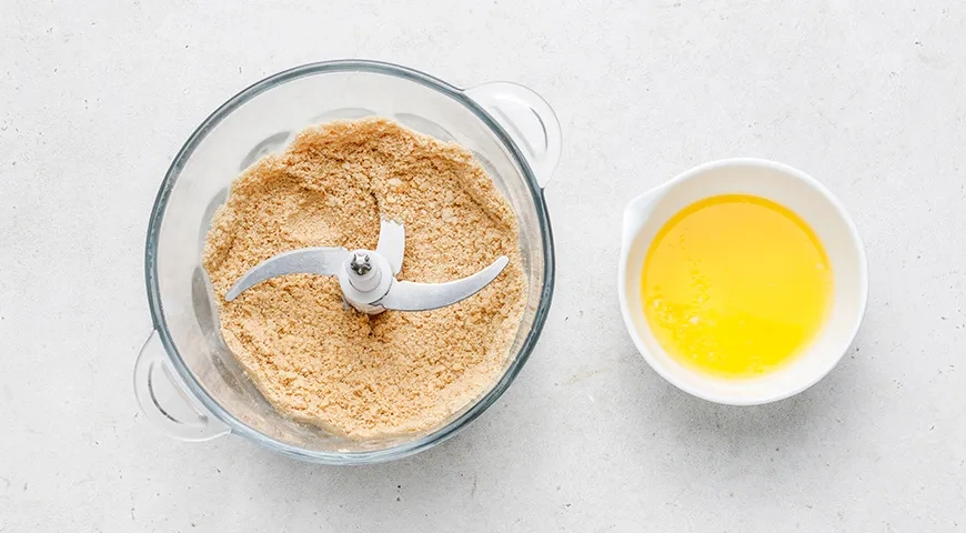 Карамельный чизкейк с арахисом: шаг 2