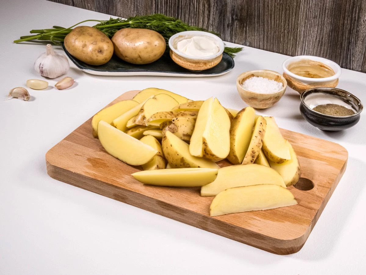 Шаг 2: Картофель по-деревенски в духовке