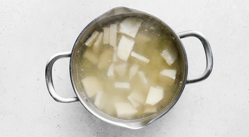 Картофельный крем-суп с сыром и молоком: шаг 2