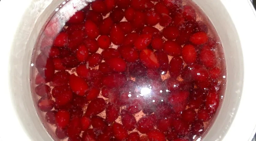 Кизиловый кисель: шаг 2