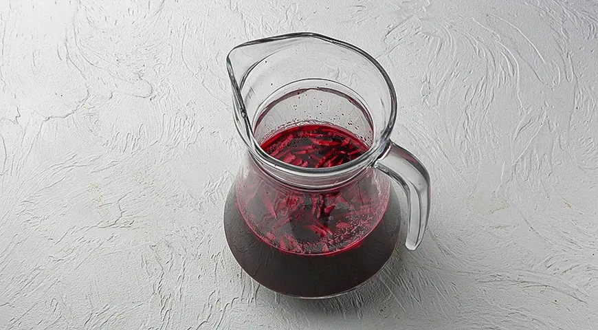 Коктейль «Свекольный Джинджер»: шаг 2