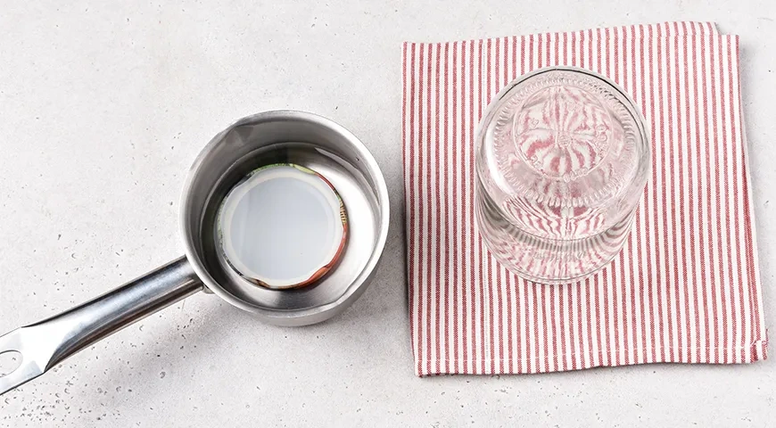 Компот из белой смородины на зиму: шаг 2