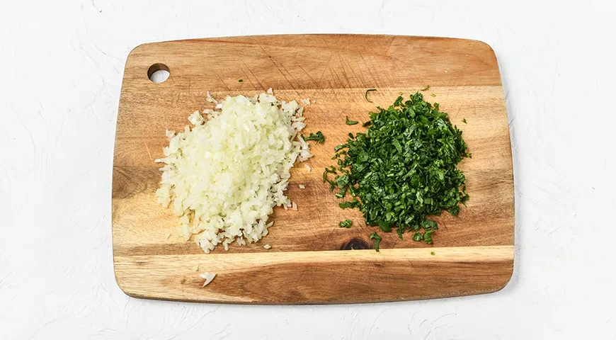 Котлеты в вафельных коржах: шаг 2